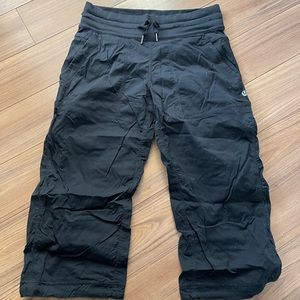 Black lululemon studio crop size 4. Good condition